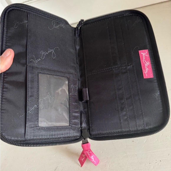 Vera Bradley New Hope floral bouquet wallet wristlet - Picture 6 of 8